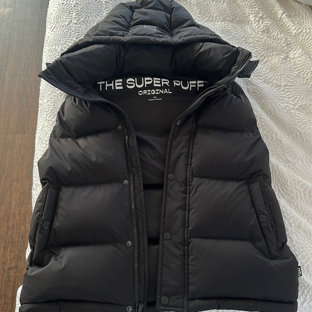Aritzia Super Puff Original Black Vest
